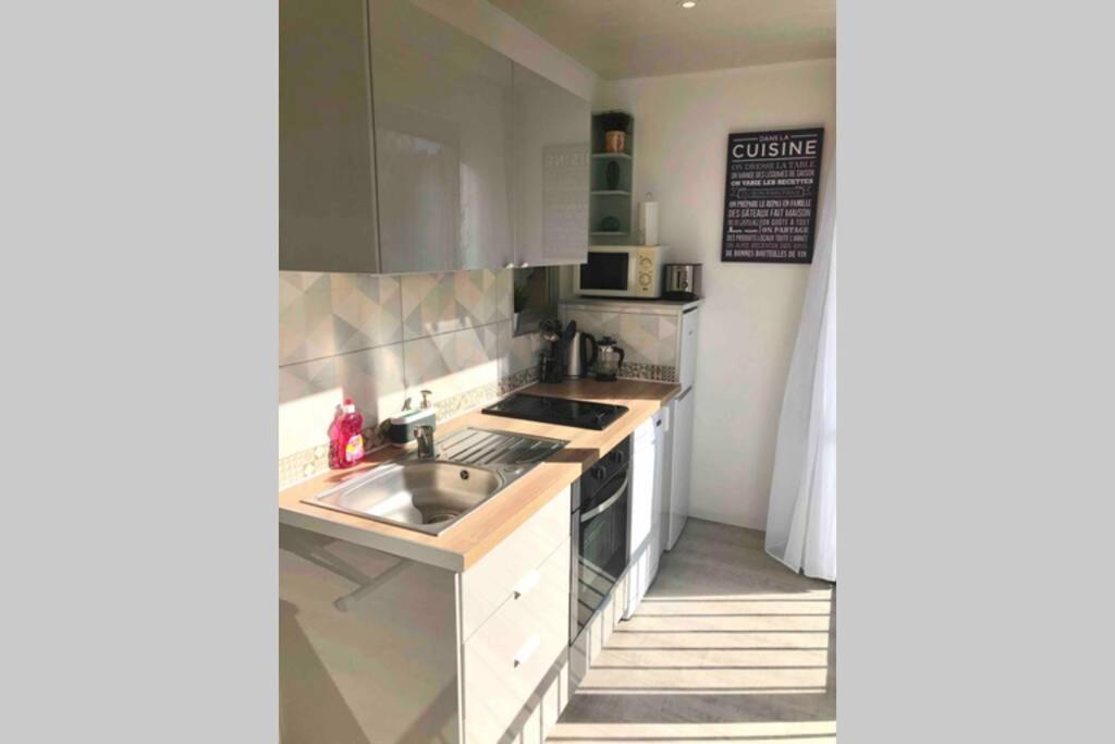 Grand Studio Cabine 30 M² Centre Ville, Refait A Neuf Pour Vous ! Climatise La Grande-Motte Eksteriør bilde
